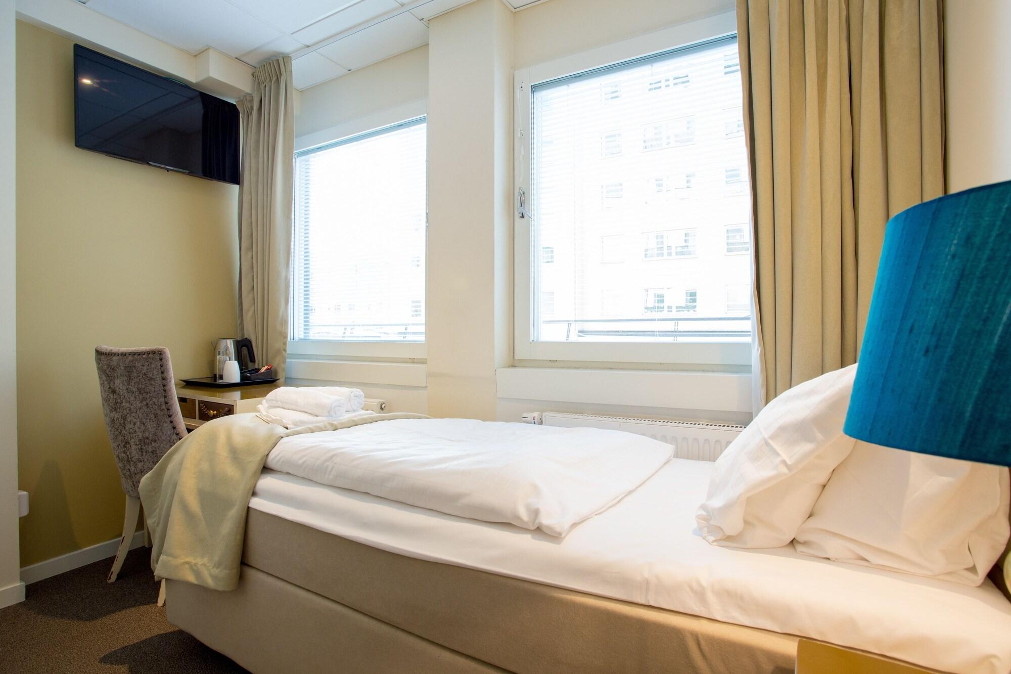 Hotell Point 3*