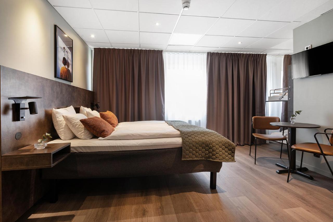Point Hotell 3*